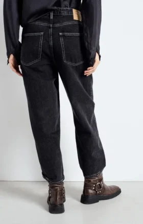 Boyfriend-Jeans für Damen von Yopday Artikelnummer: YOP11IH26