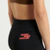 Damen-Shorts „Wozza“ – AMV SPORTS CLUB Artikelnummer: WOZ09AH26