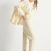 Damen-Strickjacke East Artikelnummer: EAST19AH26
