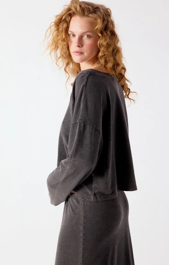 Damen-T-Shirt Pojy Artikelnummer: POJ02AH26