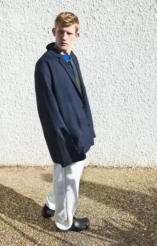 Unisex-Blazer Ayani – 20 Jahre Artikelnummer: AYA15A20H26